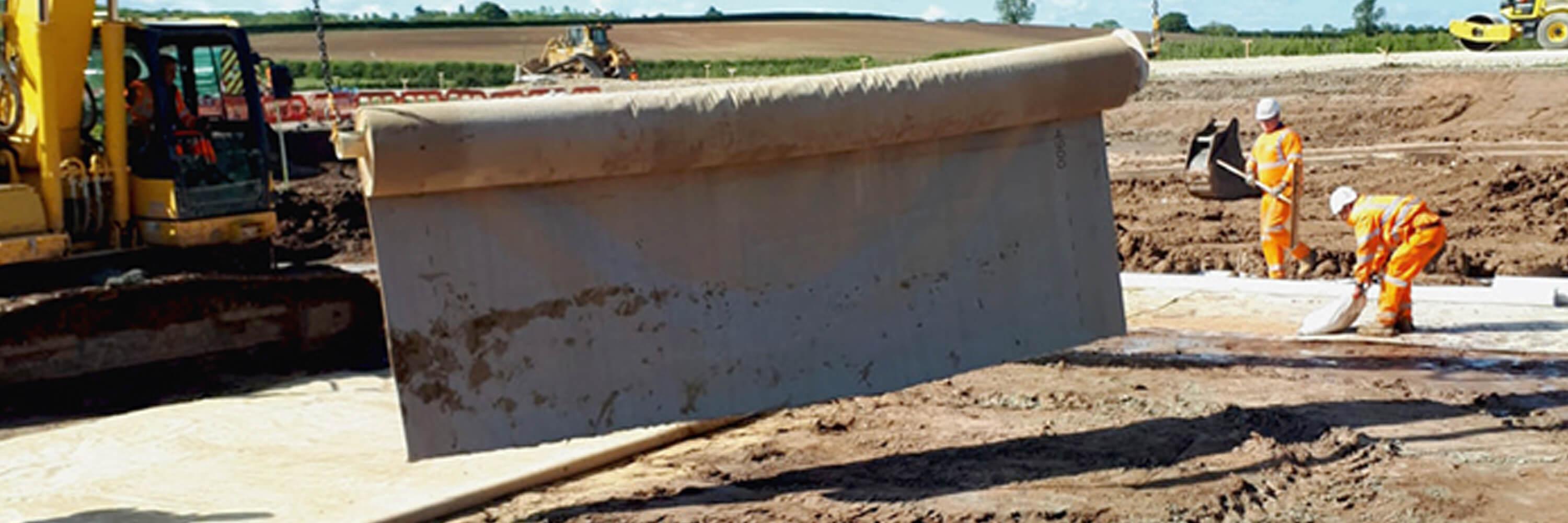 Environmental Protection along the High Speed Railway in UK